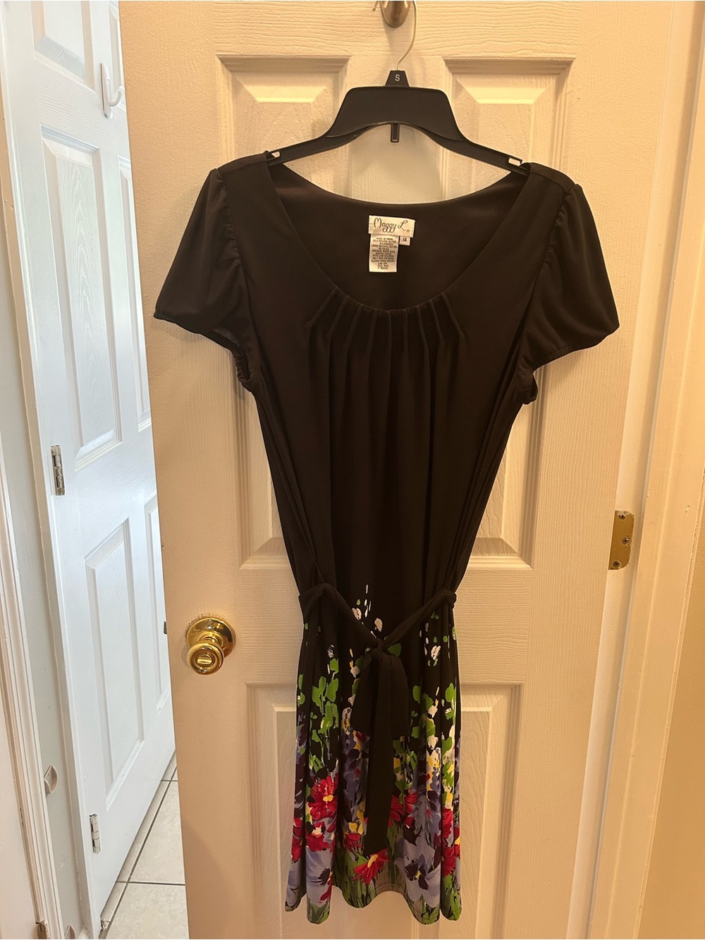 Baggy L. Black Floral-Trim Tie-Waist Mini Dress